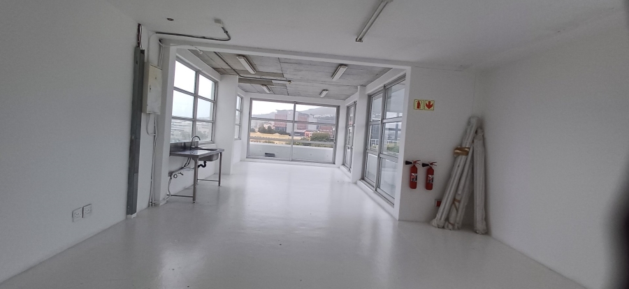 To Let commercial Property for Rent in Gardens Western Cape